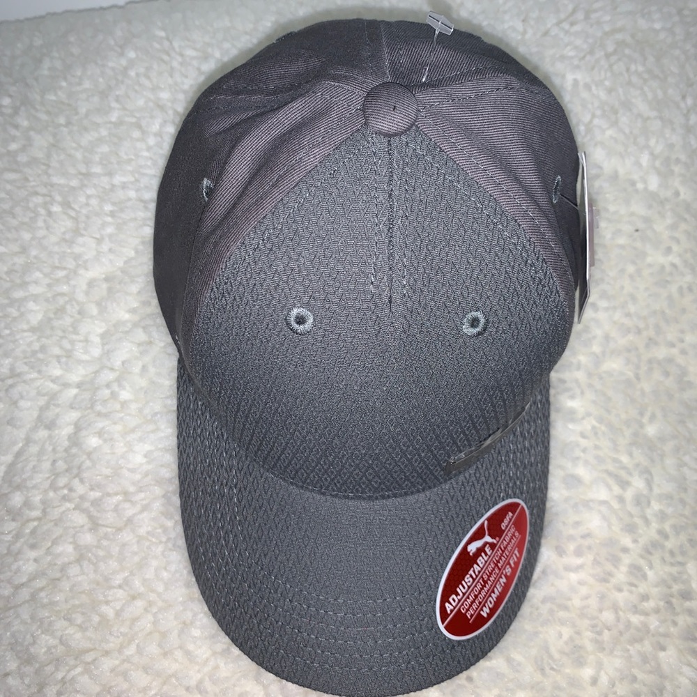 Puma women’s fit gray hat